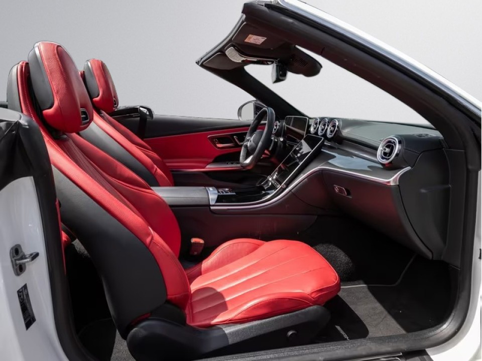 Mercedes-Benz CLE 300 4MATIC Cabrio AMG - foto 12