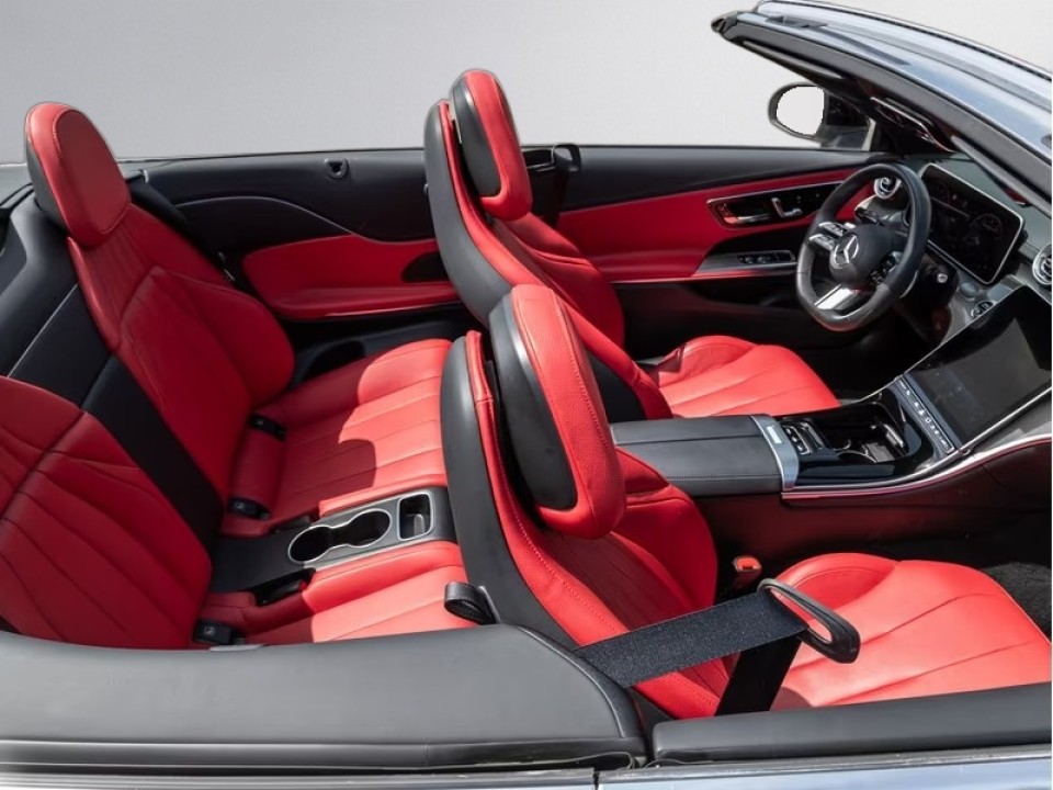 Mercedes-Benz CLE 300 4MATIC Cabrio AMG - foto 11