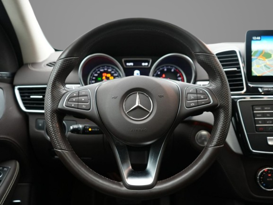 Mercedes-Benz GLE 400 4MATIC - foto 6