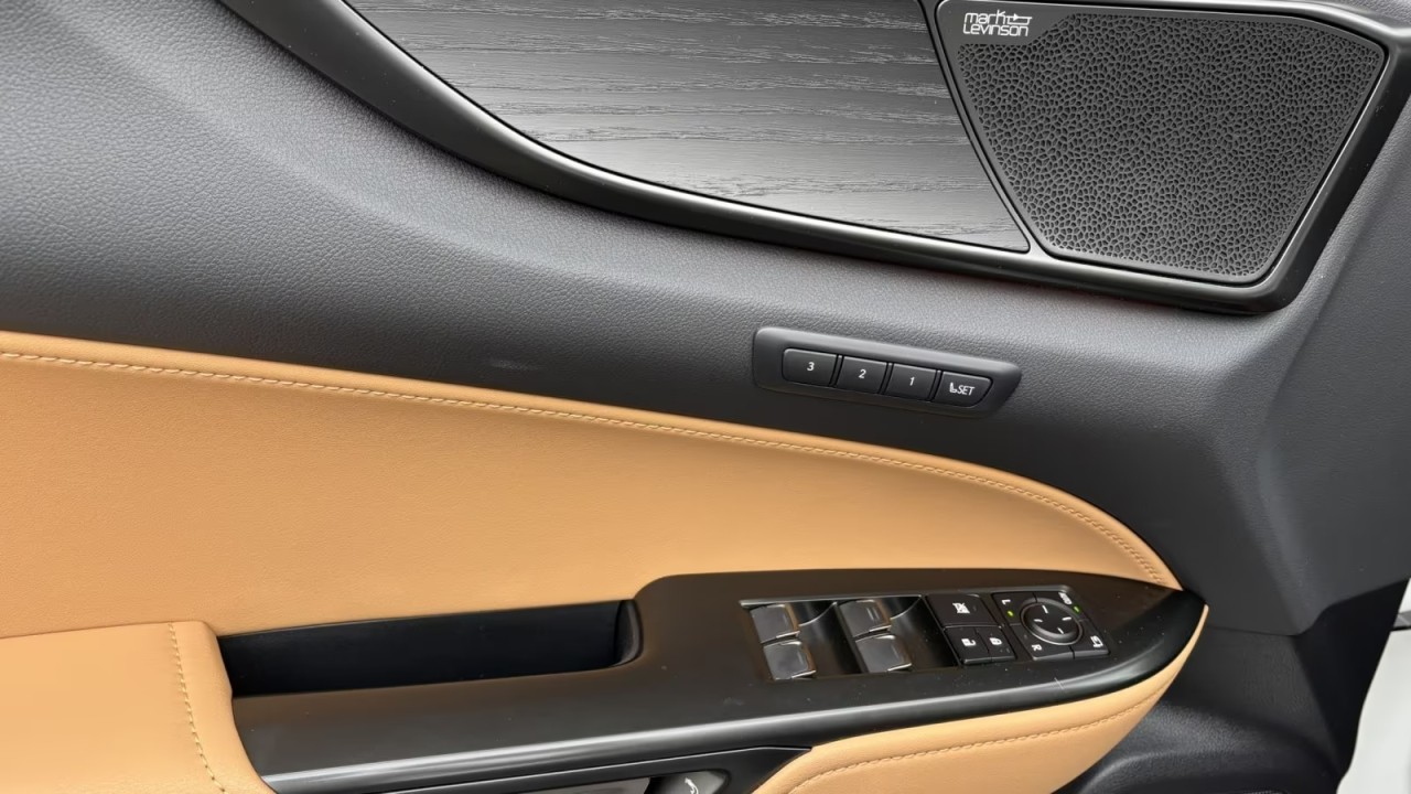 Lexus Seria NX 350h - foto 11