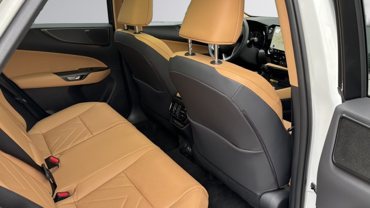 Lexus Seria NX 350h - foto 8