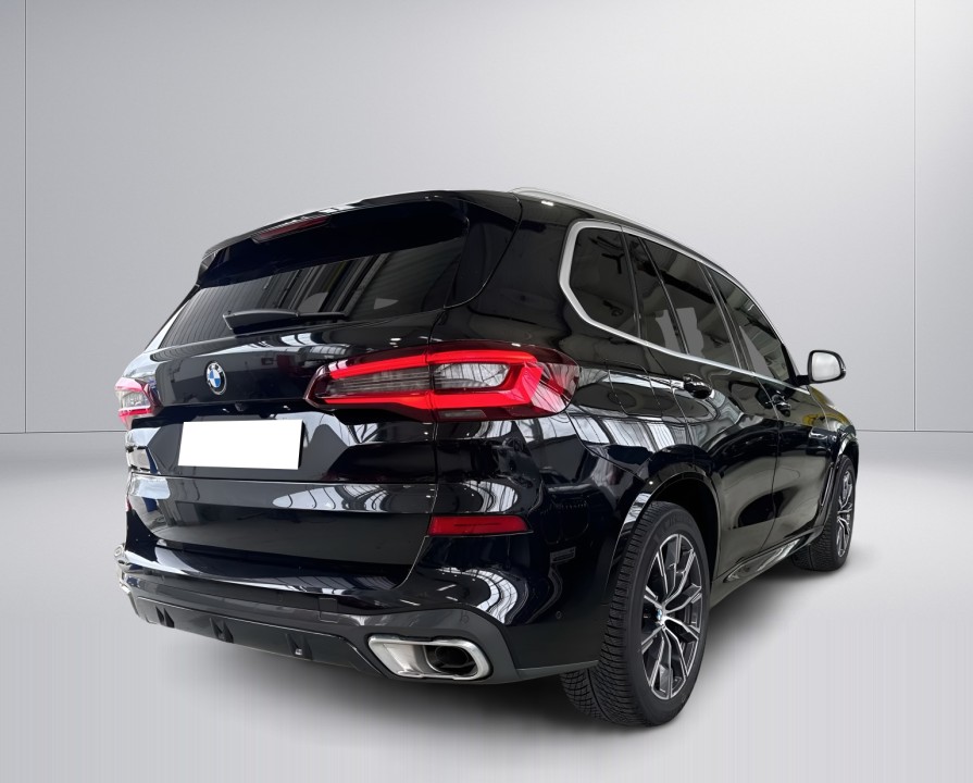 BMW X5 xDrive40i M Sport (2)