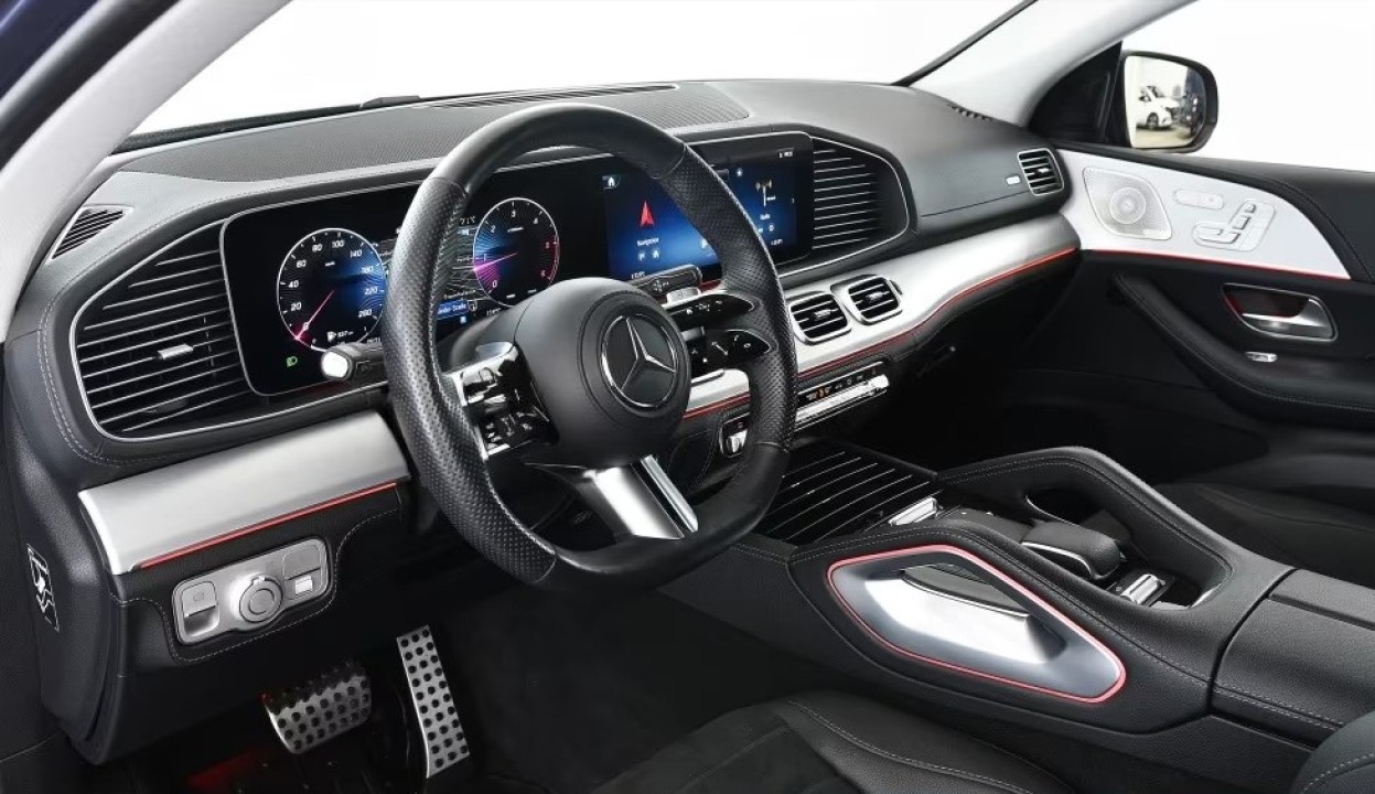 Mercedes-Benz GLE Coupé 300d 4MATIC AMG (4)