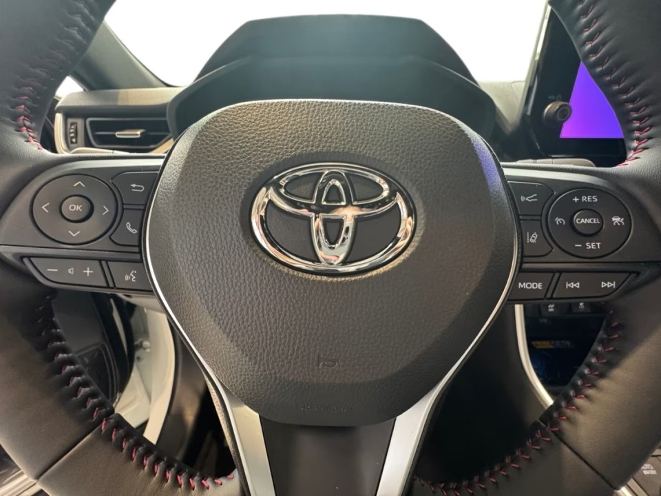 Toyota RAV4 - foto 10