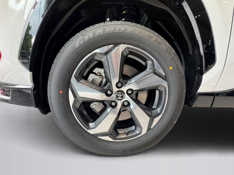 Toyota RAV4 - foto 19