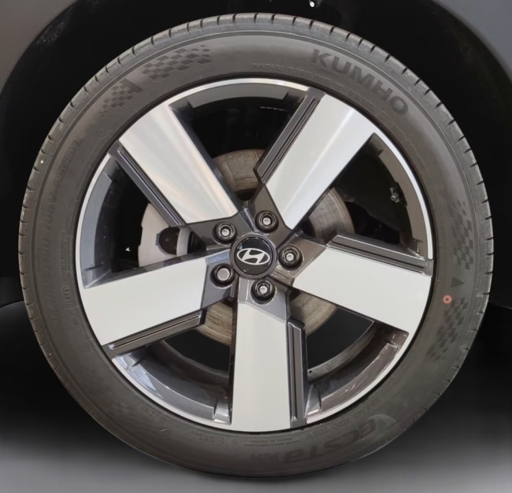 Hyundai Santa Fe - foto 12