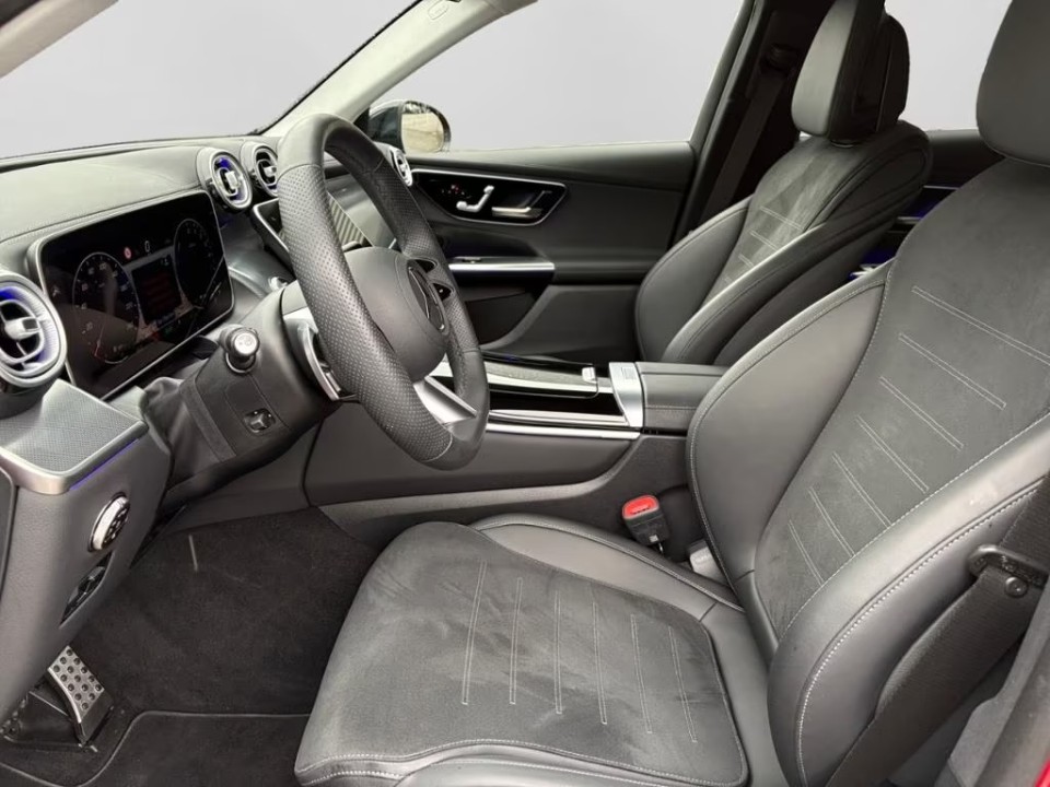 Mercedes-Benz GLC 300de 4MATIC AMG - foto 11