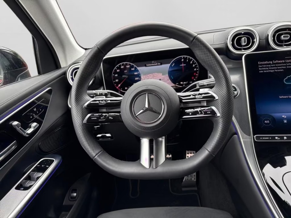 Mercedes-Benz GLC 300de 4MATIC AMG - foto 9