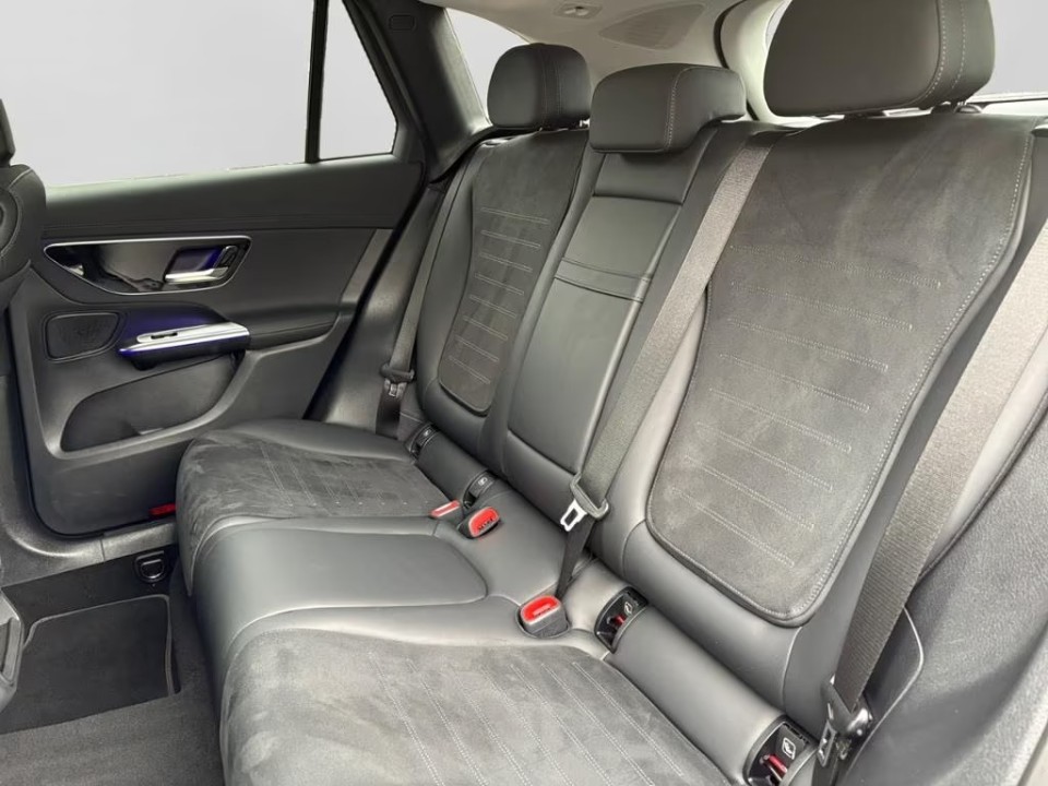 Mercedes-Benz GLC 300de 4MATIC AMG - foto 14