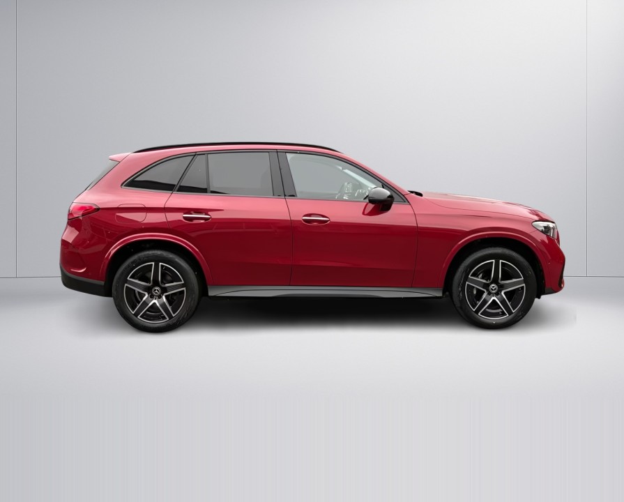 Mercedes-Benz GLC 300de 4MATIC AMG (2)