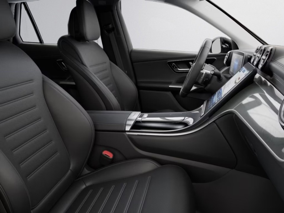 Mercedes-Benz GLC 300e 4MATIC AMG - foto 8