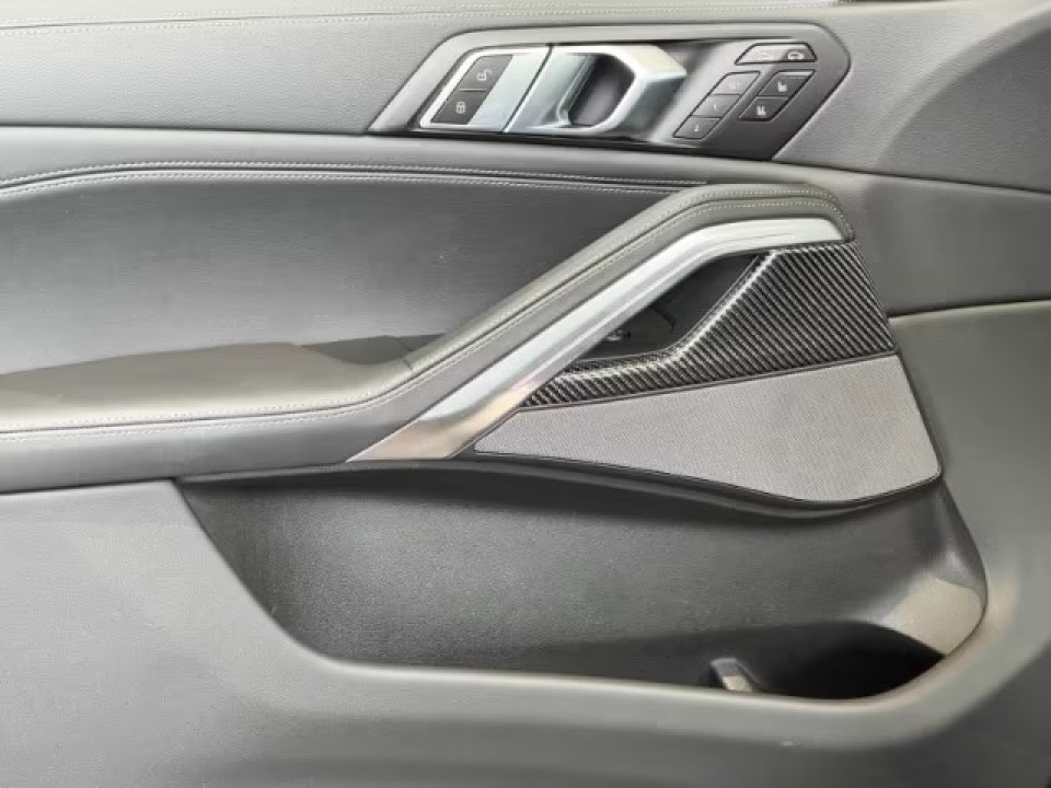 BMW X6 M50i xDrive - foto 16