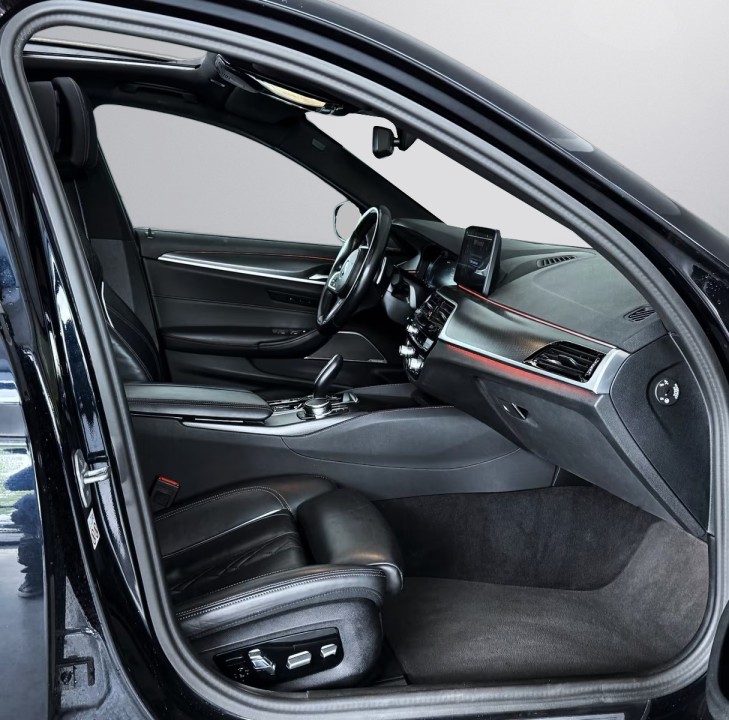 BMW Seria 5 545e xDrive M Sport - foto 10