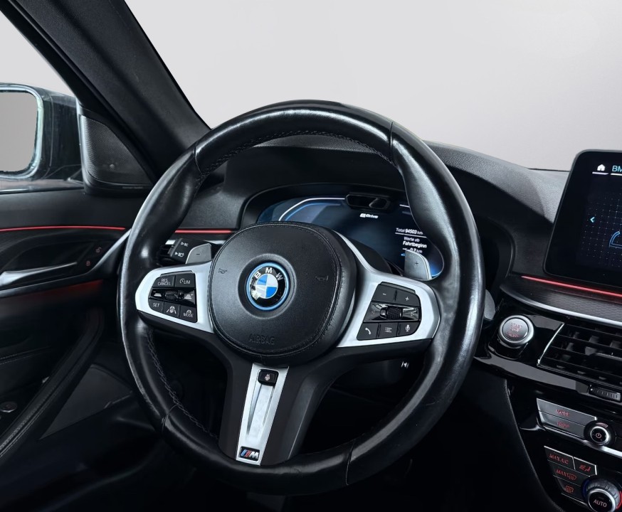 BMW Seria 5 545e xDrive M Sport - foto 7