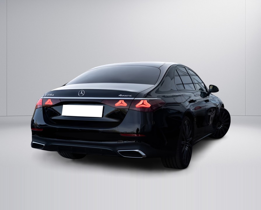 Mercedes-Benz E 220d 4MATIC AMG (3)