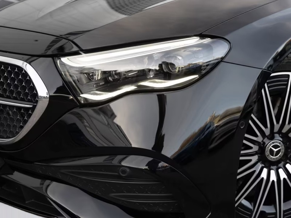 Mercedes-Benz E 220d 4MATIC AMG - foto 20