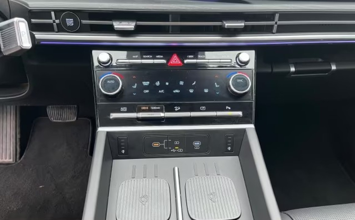 Hyundai Santa Fe - foto 12