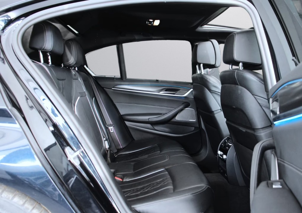 BMW Seria 5 545e xDrive M Sport - foto 10