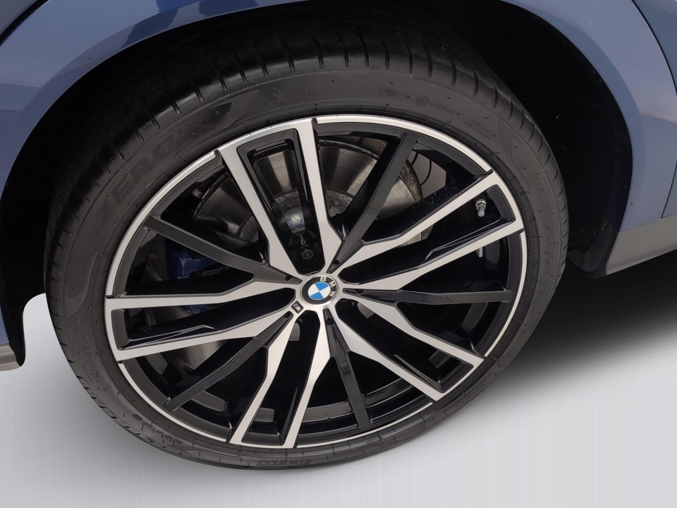 BMW X6 M 50I - foto 13