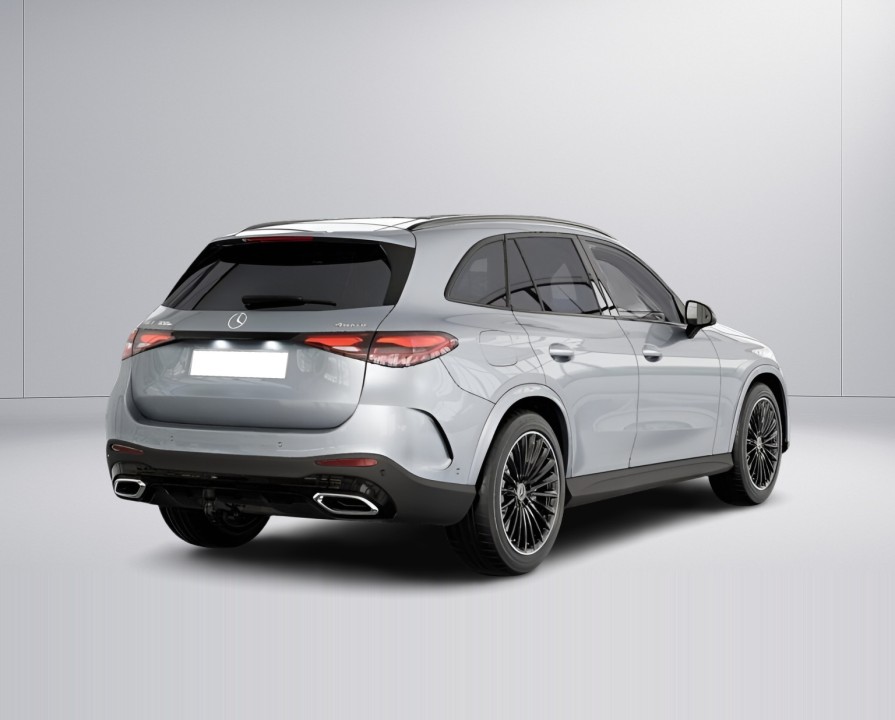 Mercedes-Benz GLC 300e 4MATIC AMG (4)