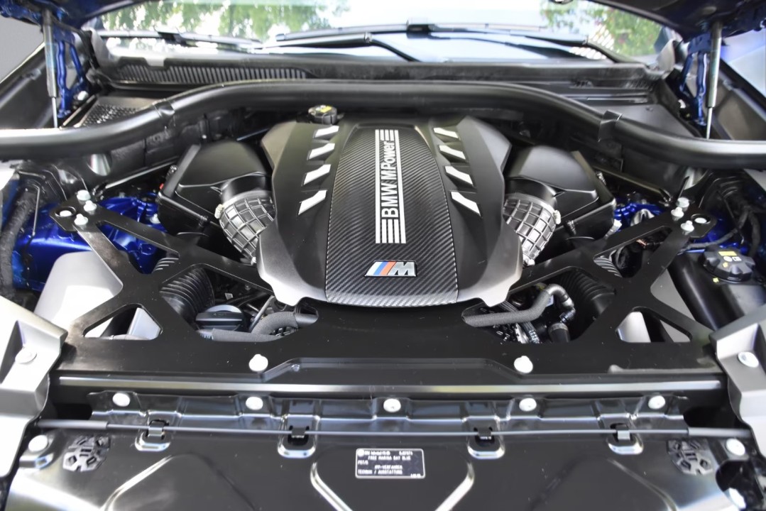 BMW X6 M Competition - foto 21