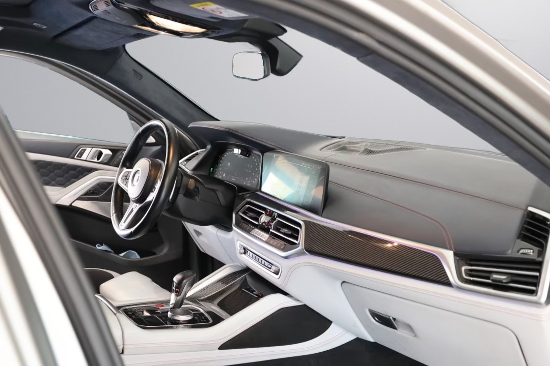 BMW X6 M Competition - foto 8