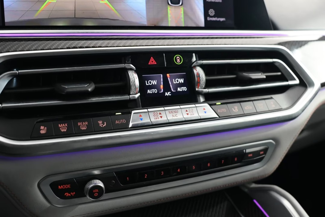 BMW X6 M Competition - foto 19