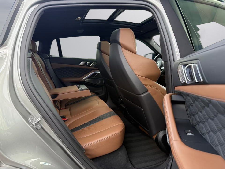 BMW X6 M Competition - foto 14