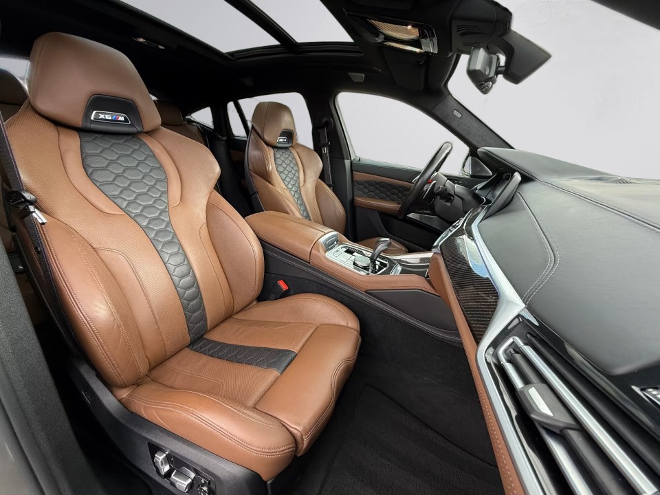 BMW X6 M Competition - foto 17