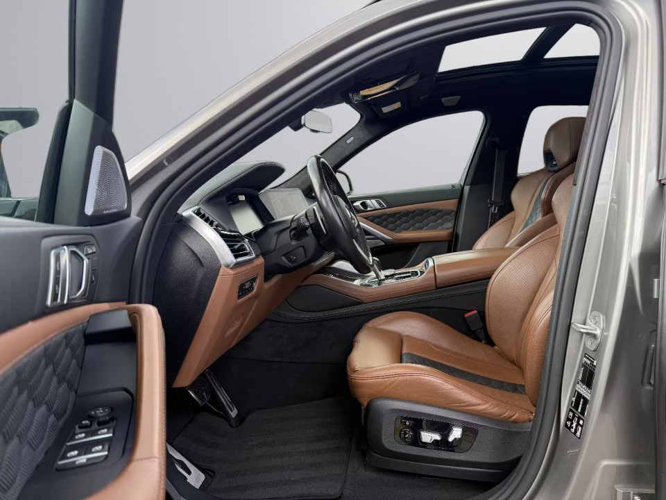 BMW X6 M Competition - foto 9
