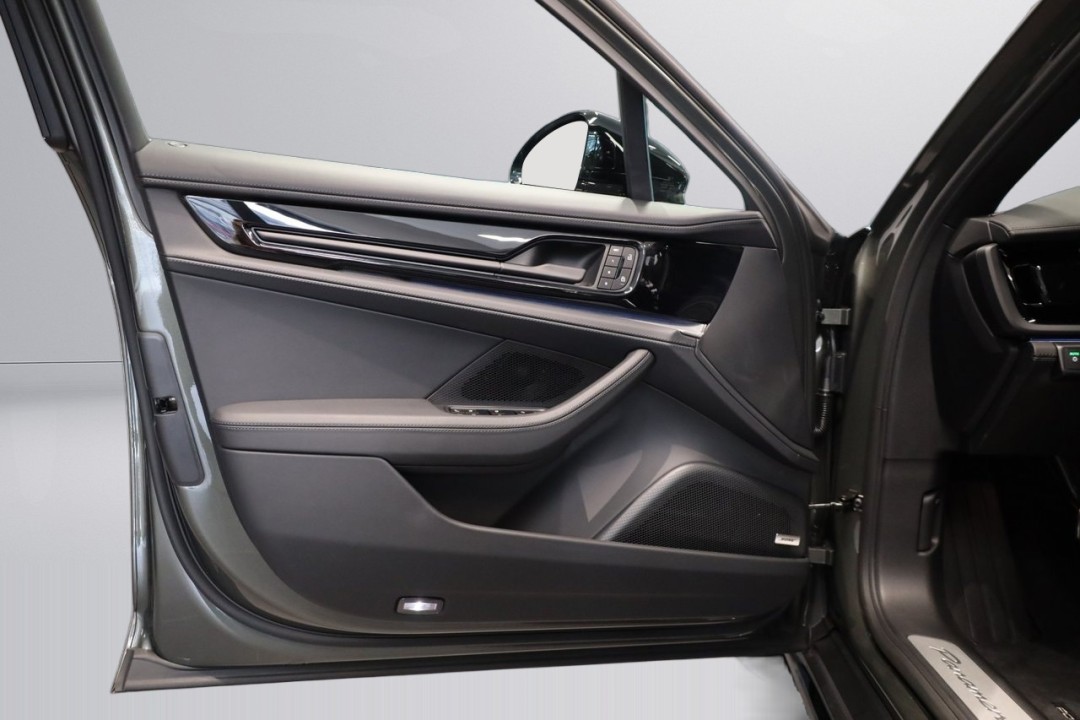 Porsche Panamera 4S E-Hybrid - foto 15