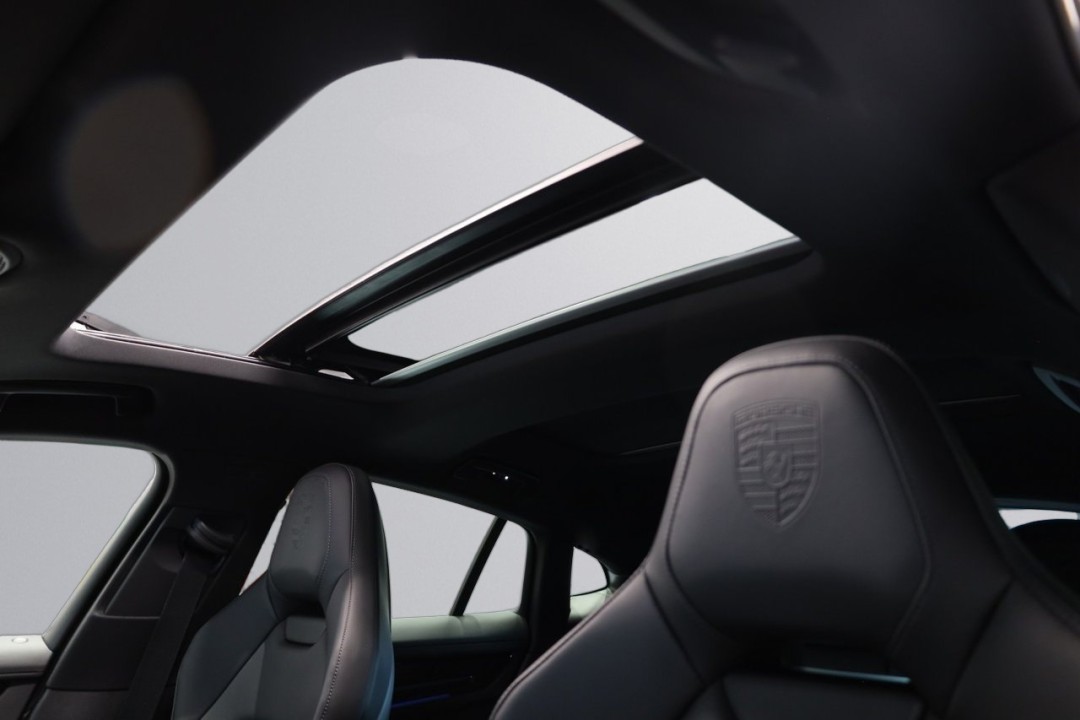 Porsche Panamera 4S E-Hybrid - foto 13