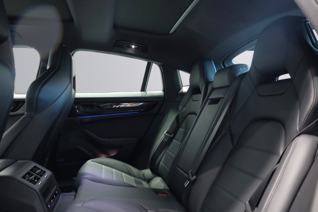 Porsche Panamera 4S E-Hybrid - foto 9