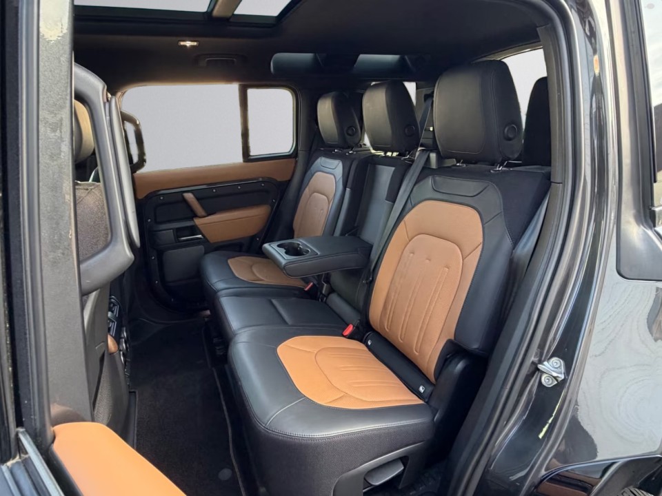 Land Rover Defender P400 - foto 21