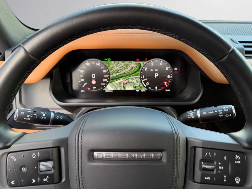 Land Rover Defender P400 - foto 17