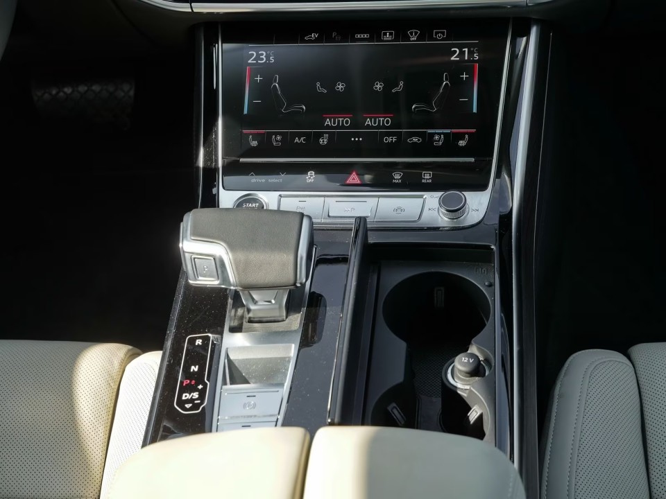 Audi A8 L 60 TFSIe quattro tiptronic - foto 14