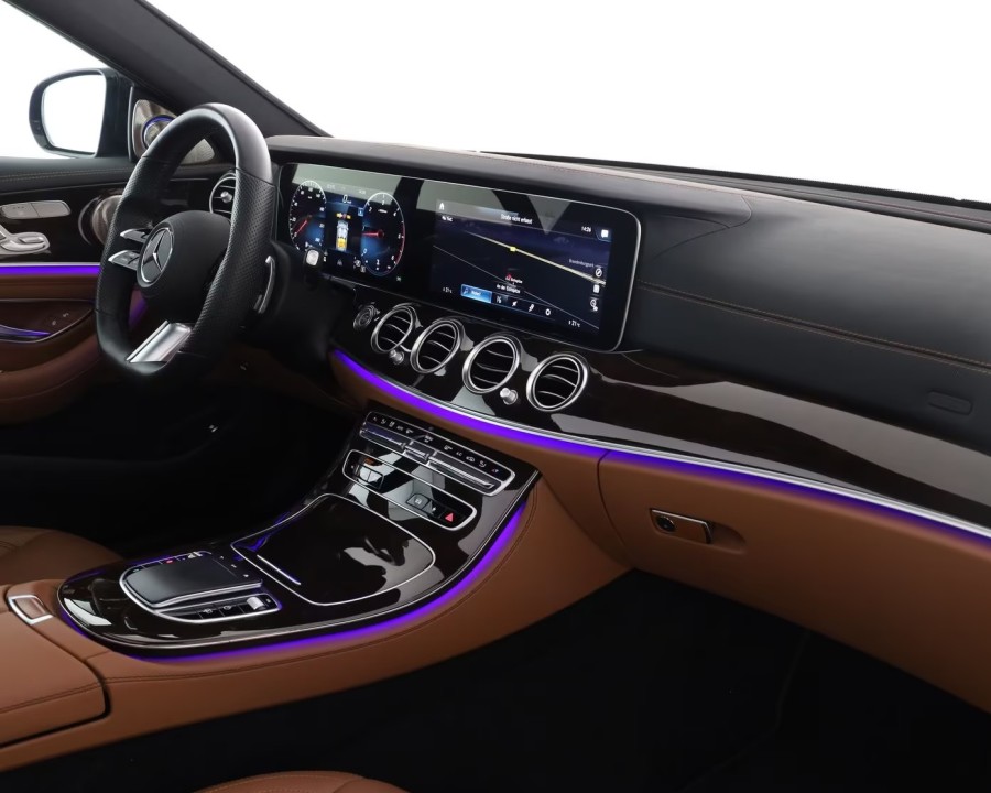 Mercedes-Benz E 220d AMG Line - foto 9