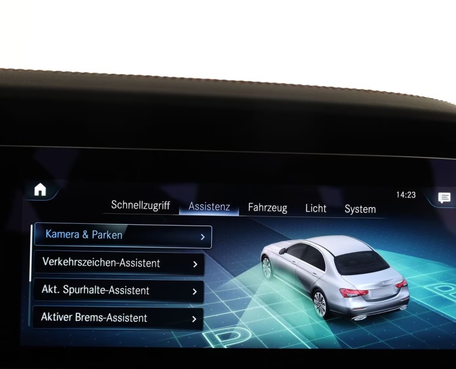Mercedes-Benz E 220d AMG Line - foto 15