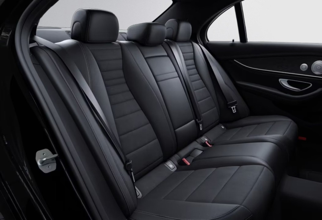 Mercedes-Benz E 220d AMG Line - foto 9