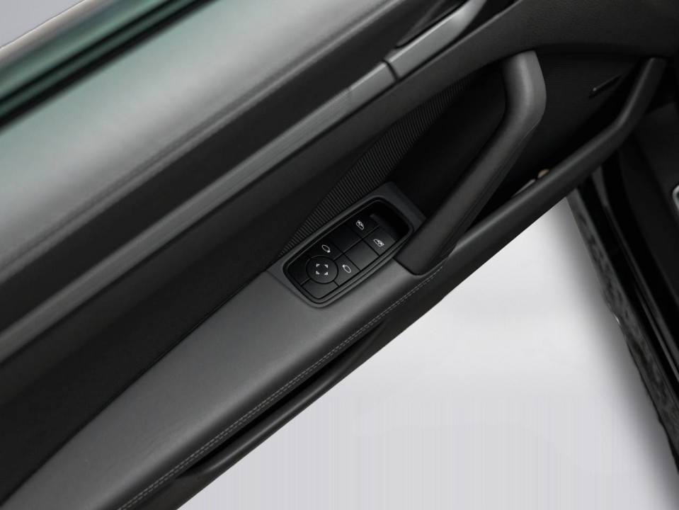 Porsche 911 Targa 4 - foto 39
