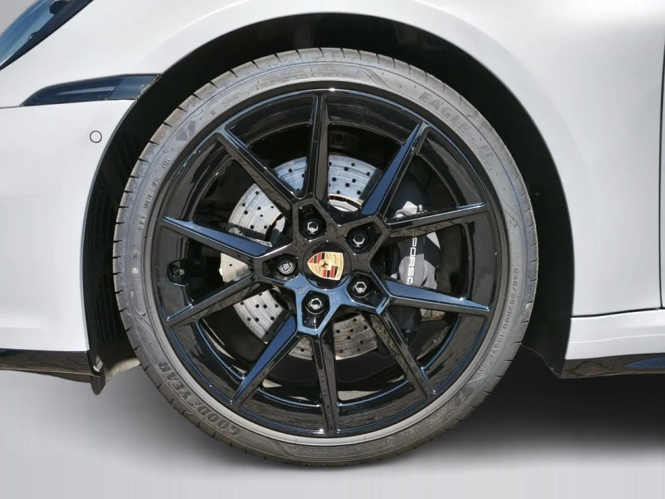 Porsche 911 Carrera - foto 31