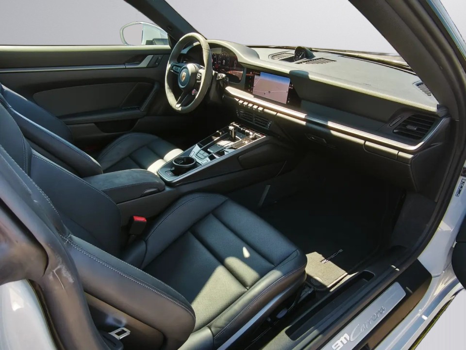 Porsche 911 Carrera - foto 12