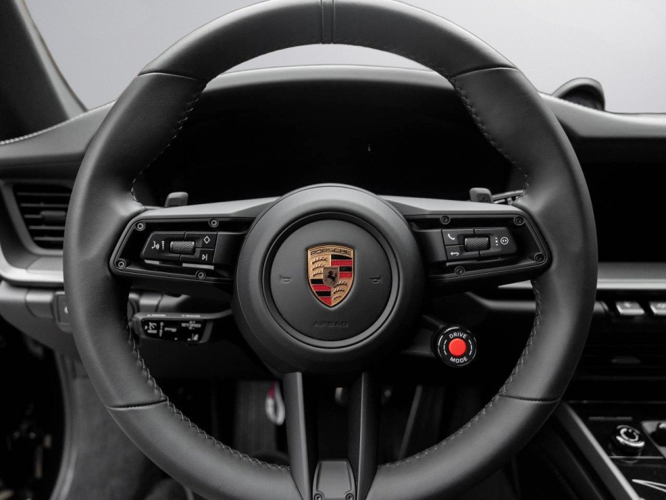 Porsche 911 Carrera - foto 11