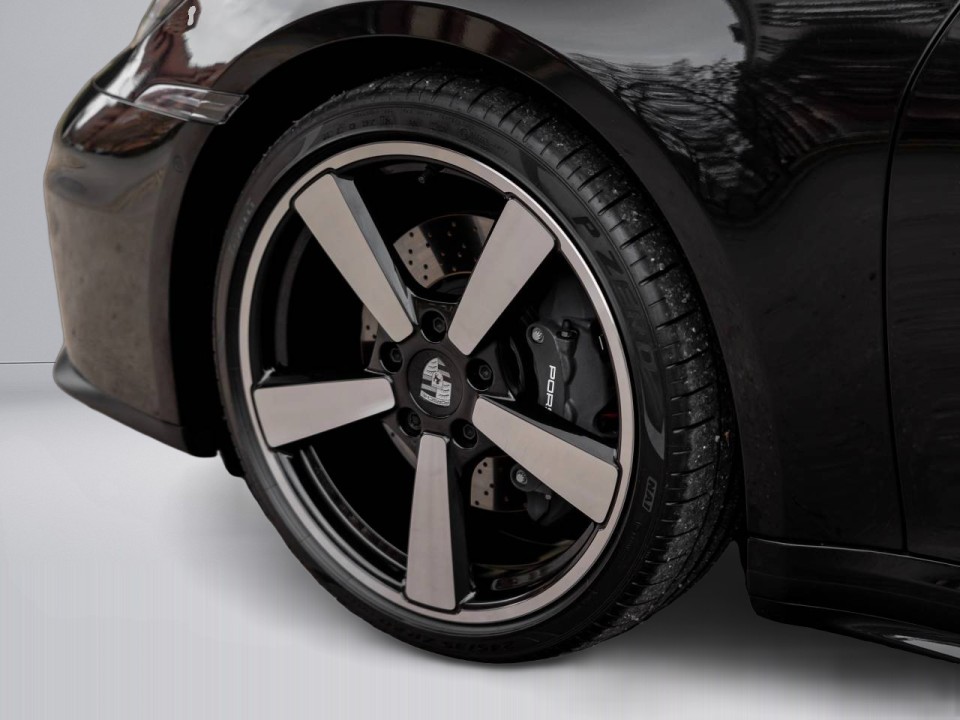 Porsche 911 Carrera - foto 31