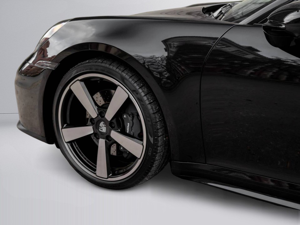 Porsche 911 Carrera - foto 30