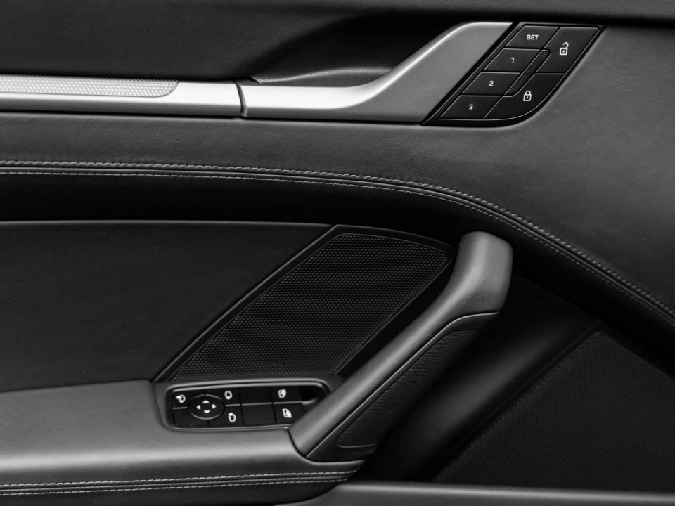 Porsche 911 Carrera - foto 21
