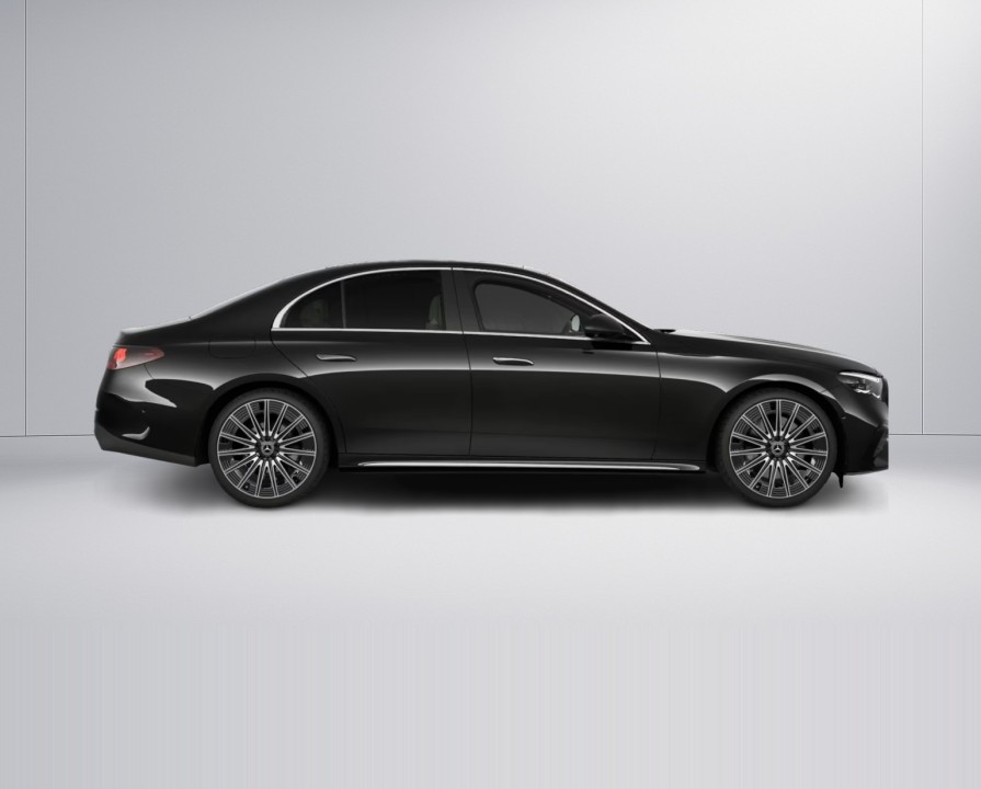 Mercedes-Benz E 220d AMG (4)