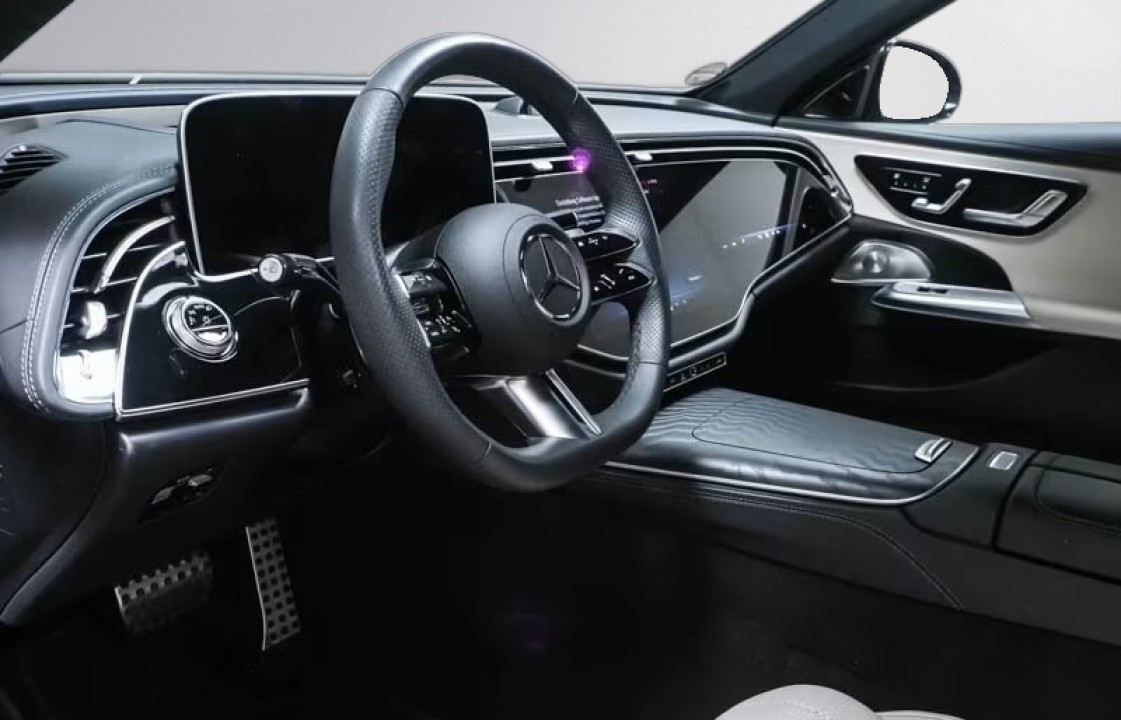Mercedes-Benz E 220d AMG (4)