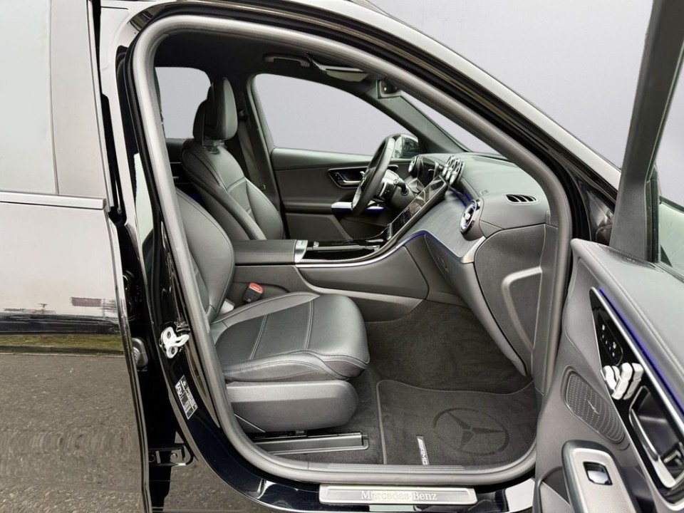 Mercedes-Benz GLC 300e 4MATIC - foto 22