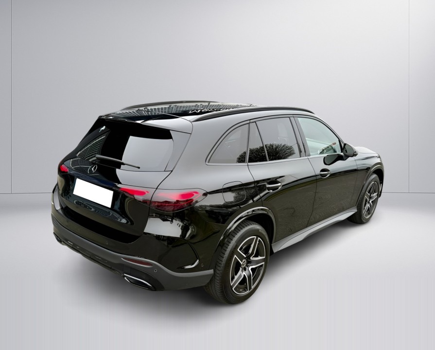 Mercedes-Benz GLC 300e 4MATIC (5)